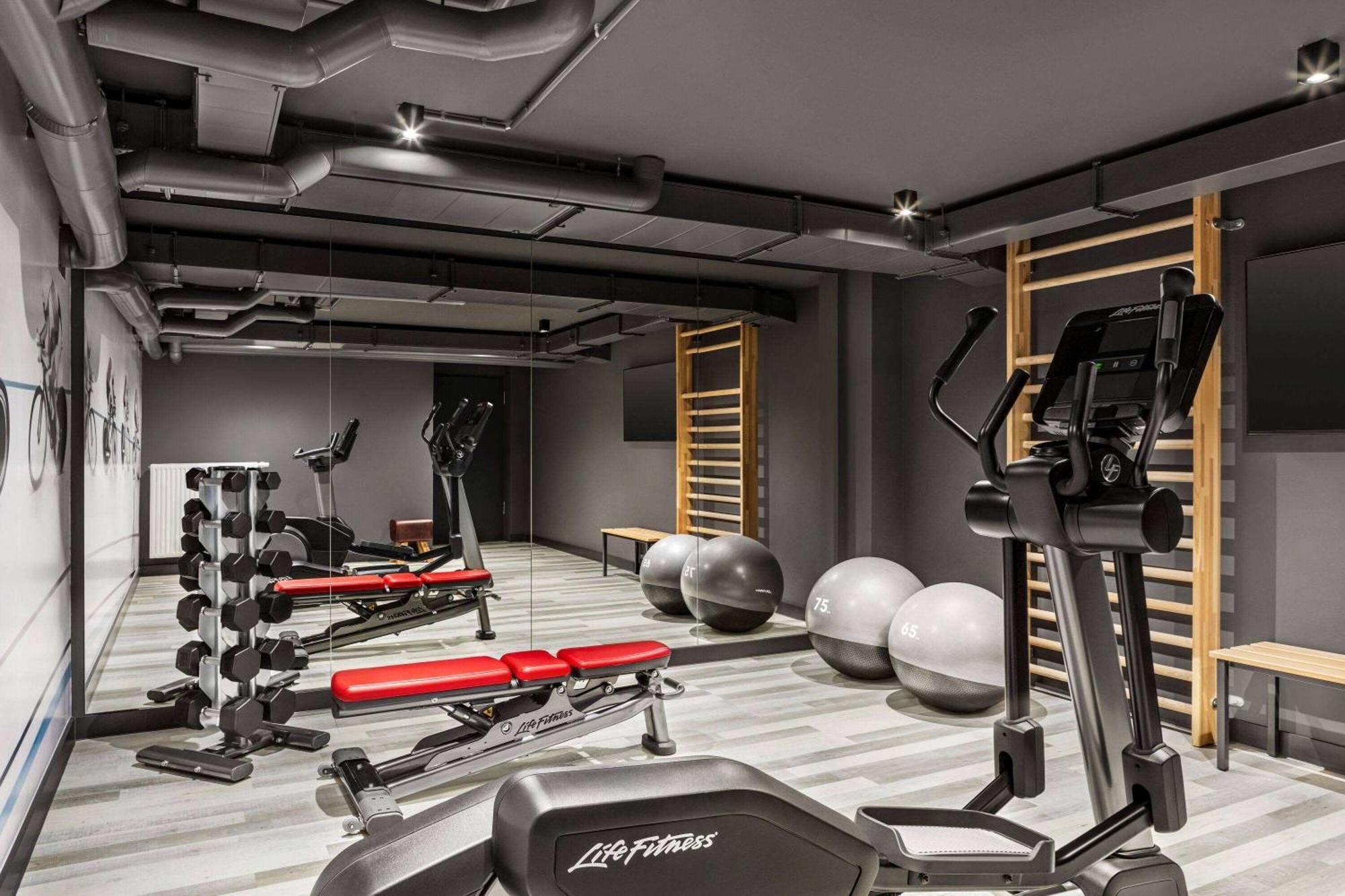 Vienna House Easy By Wyndham Hotel 3*